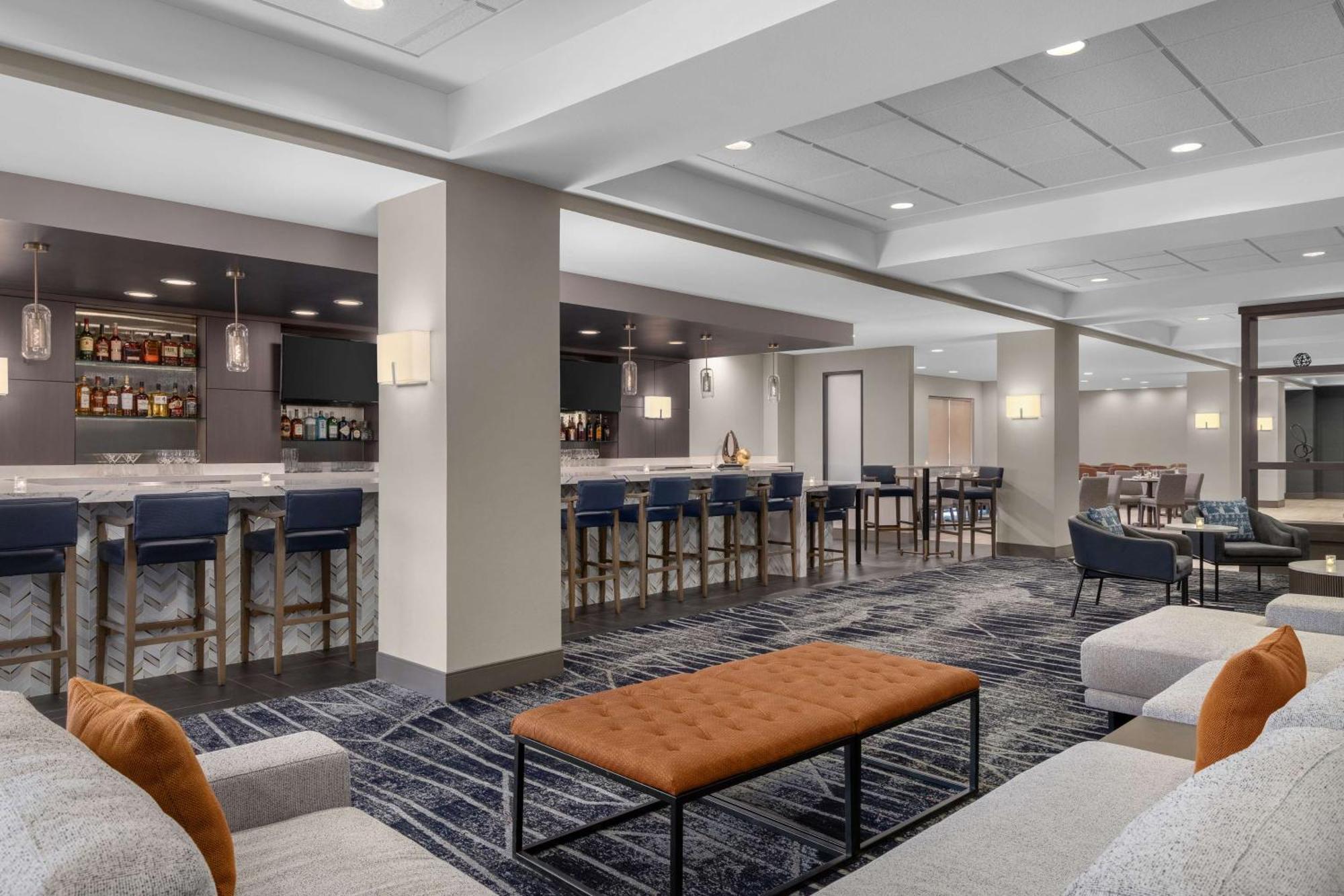 Doubletree By Hilton Las Vegas Airport Exterior photo