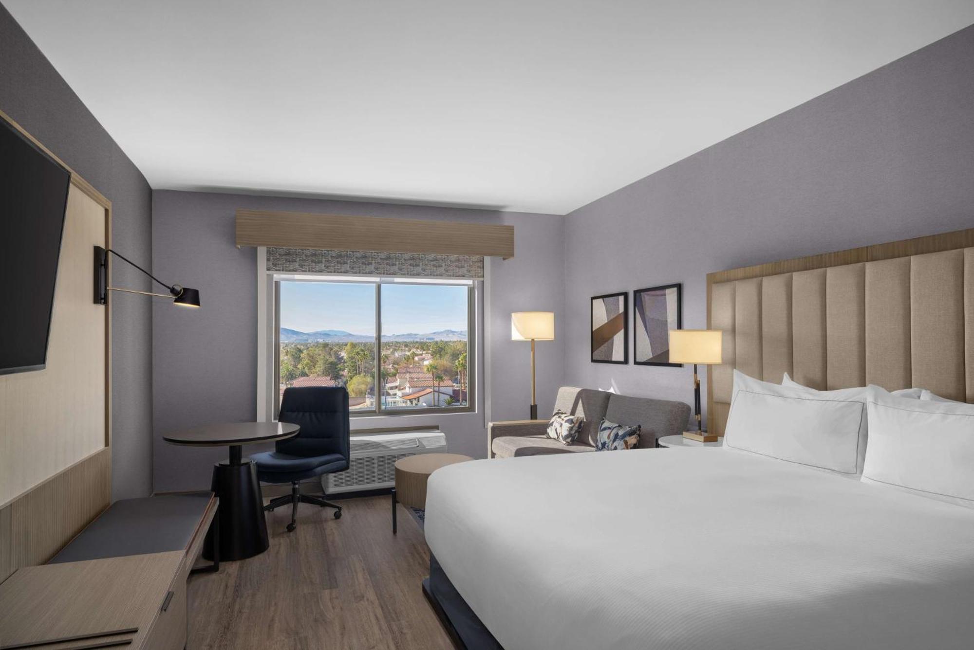 Doubletree By Hilton Las Vegas Airport Exterior photo